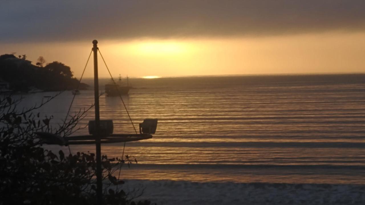 Apartamento 3 Quartos E 3 Sacadas De Frente O Mar Com Visao Panoramica De Toda De Itapema