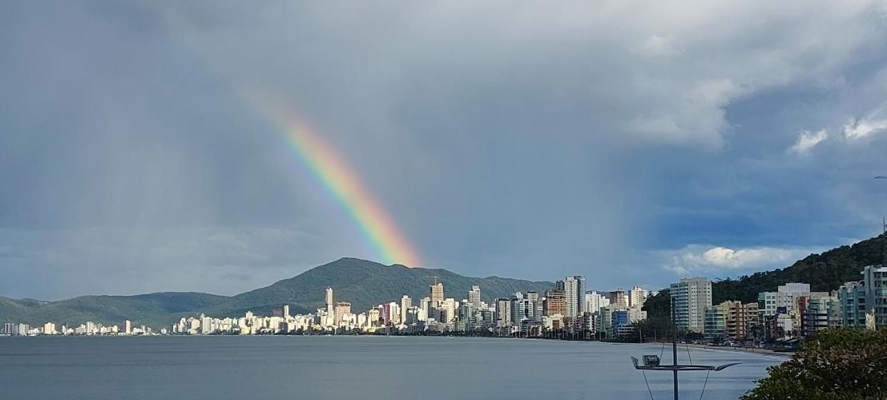 Apartamento 3 Quartos E 3 Sacadas De Frente O Mar Com Visao Panoramica De Toda De Itapema