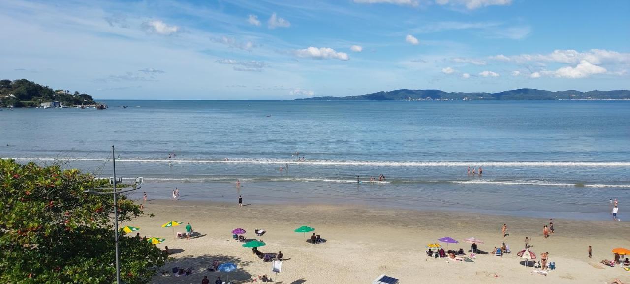 3 Quartos E 3 Sacadas De Frente O Mar Com Visao Panoramica De Toda De Apartamento *